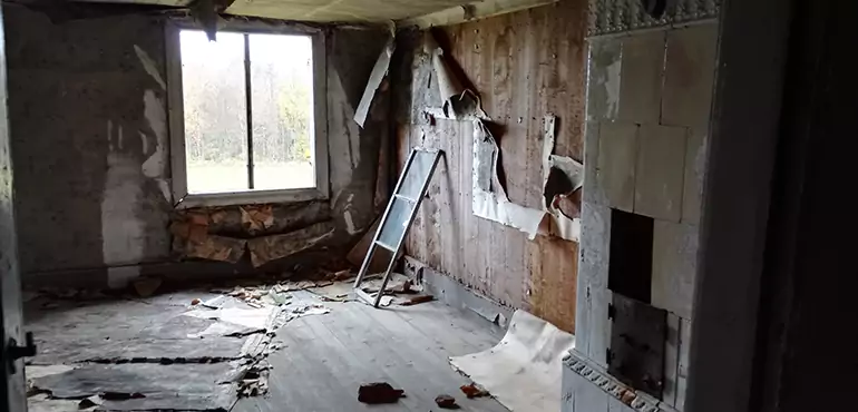 Why Selling a Distressed House Through Traditional Methods Fails in San Bernardino